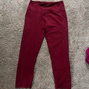 Knockout Capri leggings by Victoria’s Secret